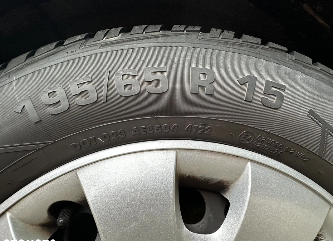 Volkswagen Golf cena 22900 przebieg: 202000, rok produkcji 2009 z Słupsk małe 781